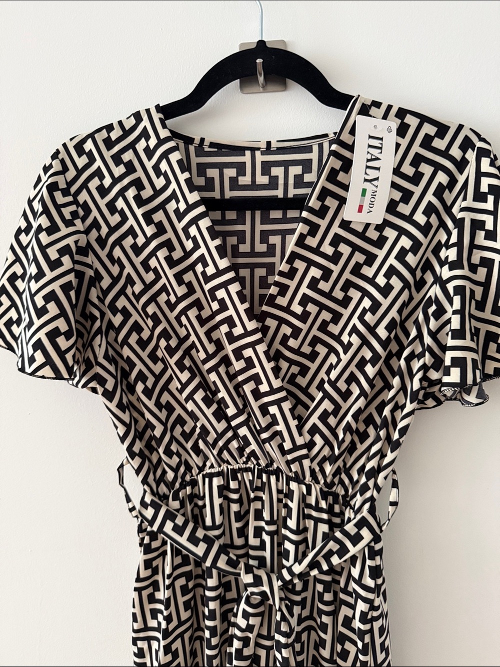 NWT Made in Italy Black & White Patterned Maxi Dress with V Surplice Neckline. - Picture 3 of 9